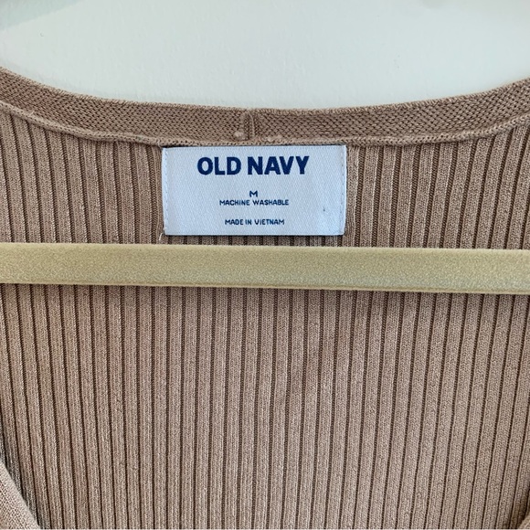 ON Cropped Sweater - Picture 3 of 3